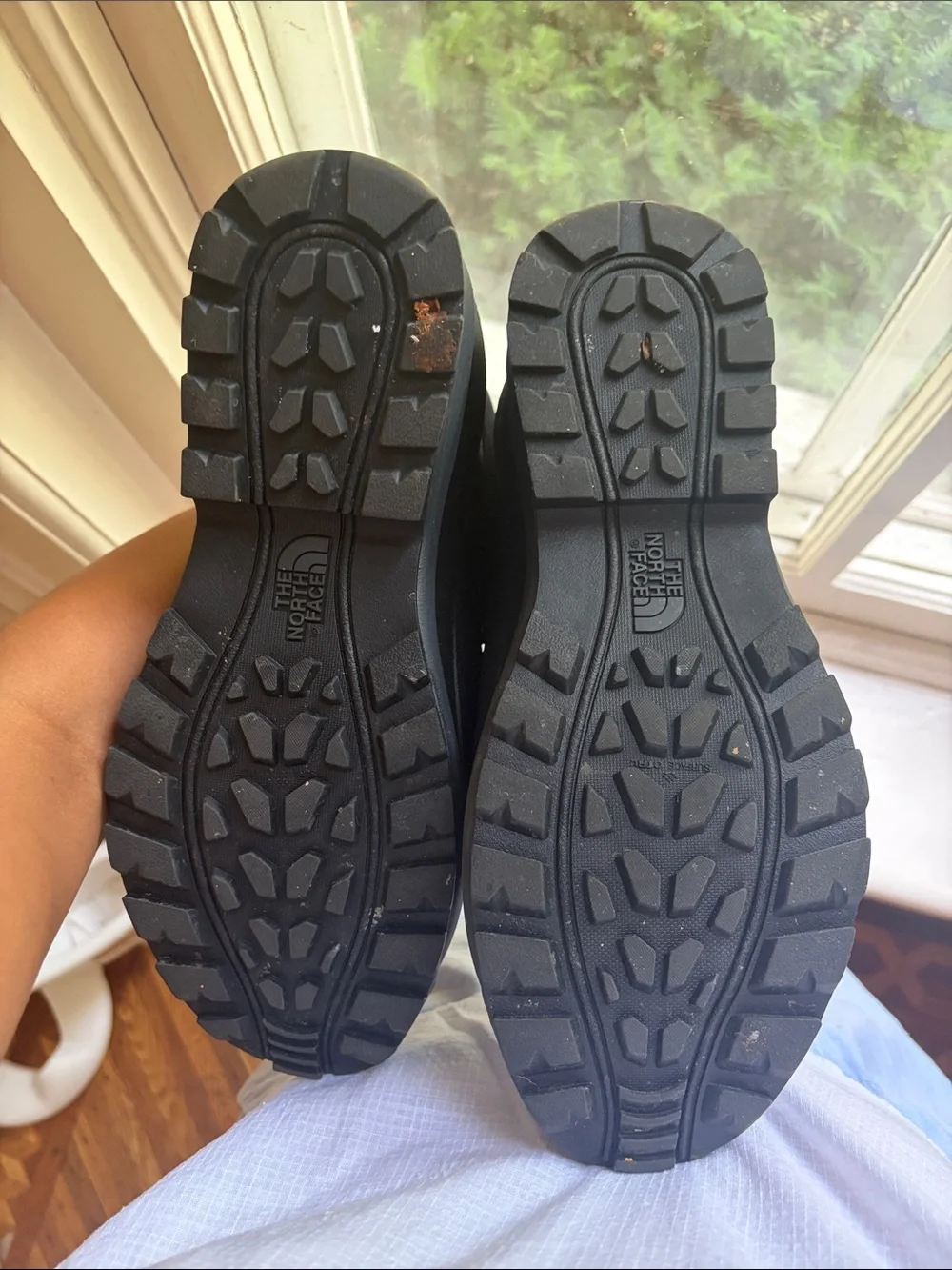 North Face MENS Chilkat V Zip Waterproof boots